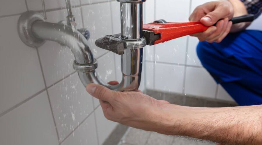 Professional emergency plumbing in Mantachie, MS